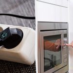 8 Elektrogeräte, die vor Reisen immer ausgesteckt werden sollten 8 Elektrogeräte, die vor Reisen immer ausgesteckt werden sollten